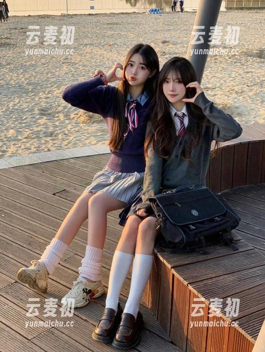 丽柜 - 夏日清凉，凉儿纯白写真全集豪华上线，免费下载不容错过！.txt