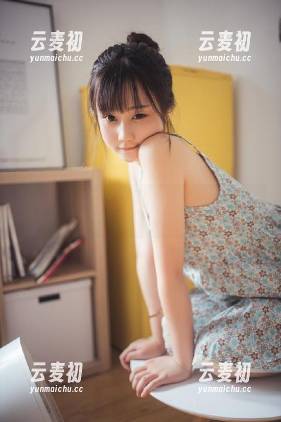 丽柜 - 心心的礼服美图探索，细腻照片展现独特风格与气质.txt