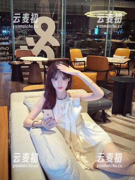 丽柜 - 琳达的秘密无圣光之旅：图包中展现她的个性与风格.txt