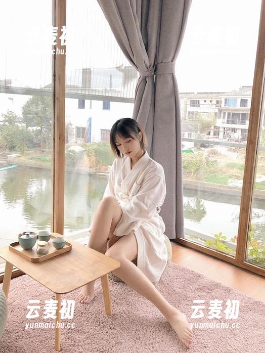 丽柜 - 甜甜海边私房图集，让你感受大海的包容与宁静.txt