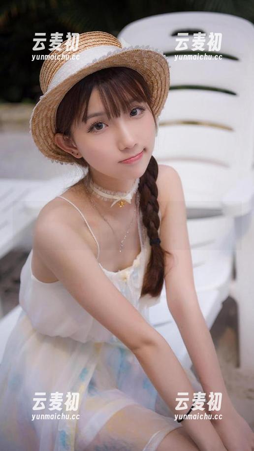 最新美图直击心扉，九柒喵穿搭朝凪泳装展现优雅魅力.txt