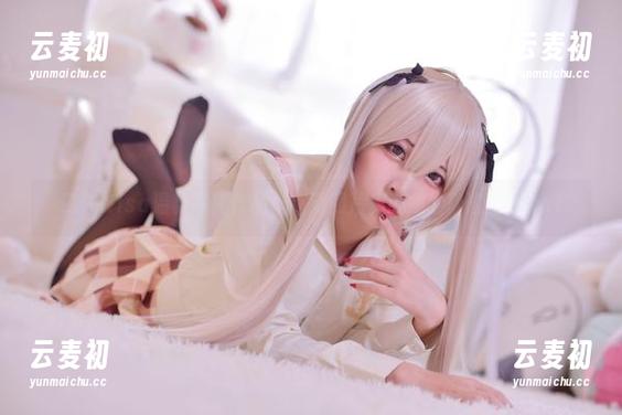 二佐Nisa温柔写真作品：高清照片见证她的静谧时光.txt