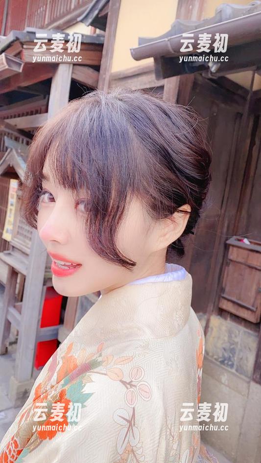 亚缇arty比基尼美图，让你领略不一样的夏日套图风情.txt