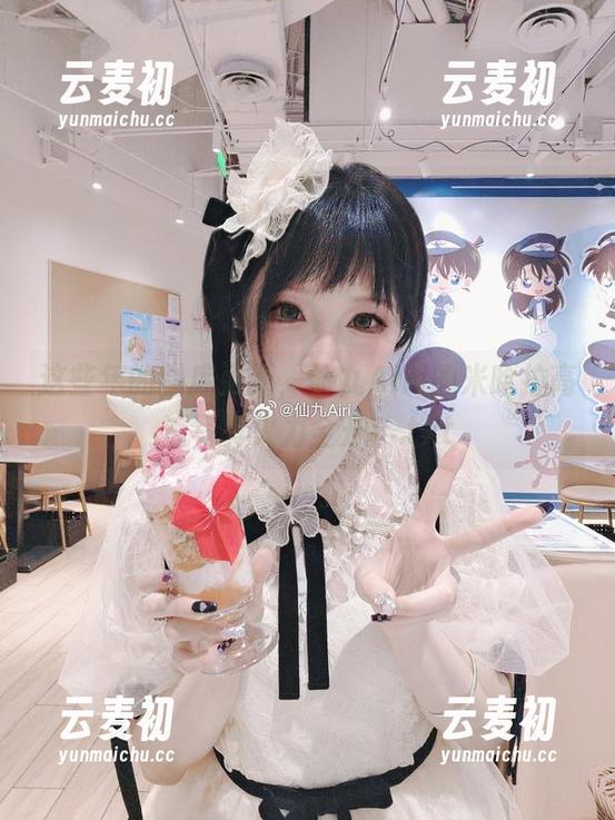 这些年的图库更新，仙九Airi的米哈拉高清写真火力全开！.txt