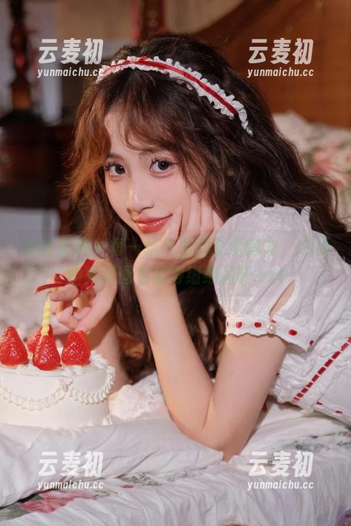克拉女神 - 每一张作品都充满魅力，芝月的美脚图包值得细细品味.txt