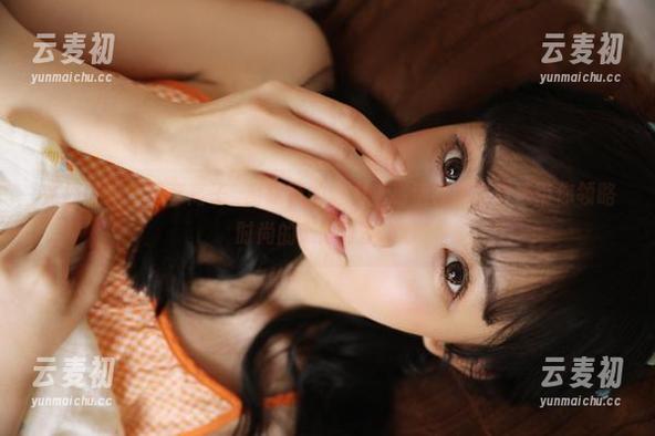 克拉女神 - 尽享高子琁高跟鞋的魅力，高清视频写真集带你领略时尚的无限可能.txt