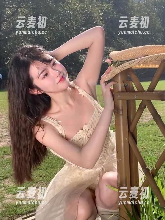 微密圈 - 兔宝妮to系列视频：唯美原图与特色壁纸，点亮你的桌面和内心世界.txt