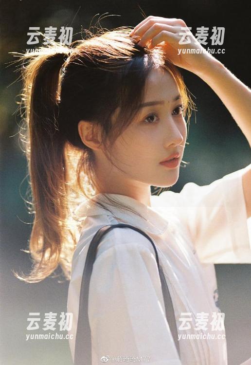 兔玩映画的惊艳之作：小玉婚纱美图，壁纸爱好者的福音！.txt