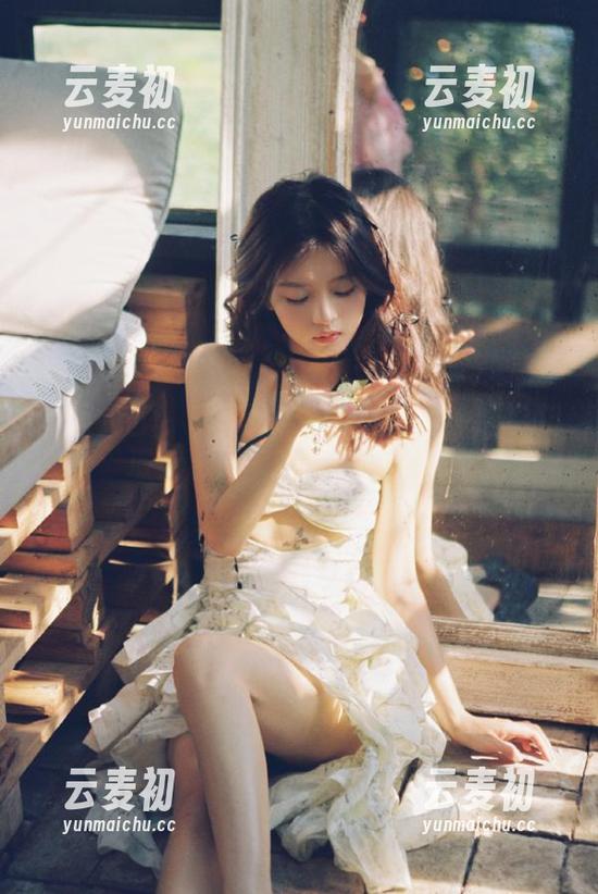 南国足艺 - 尽览沫沫的户外写真：让你获取灵感资源的完美合集.txt