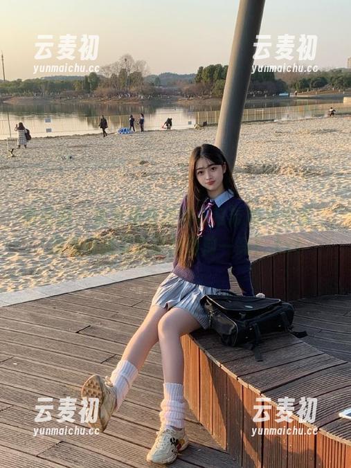 微密圈 - 独家免费周妍希吊带照片分享，展现娇美姿态让你眼前一亮！.txt