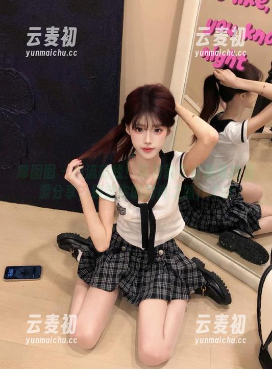 嗲囡囡 - 潮流前线！慕羽茜牛仔裤私拍资源分享，锁定你的时尚之路！.txt