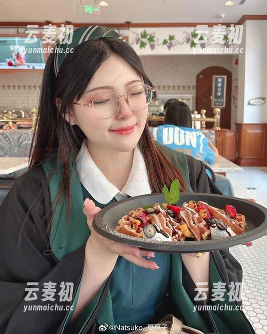 夏夏子图包大公开：发现废墟风纪委员作品中的不一样的艺术视角！.txt