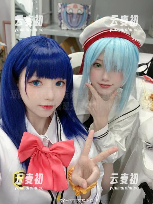 跟随大大卷卷小卷体验最新睡衣写真系列，原图展现无限魅力！.txt