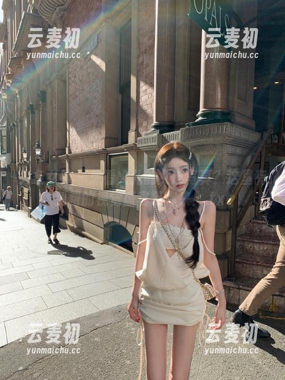 头条女神 - 想看火儿的女友写真？这里有免费的视觉盛宴等你来！.txt