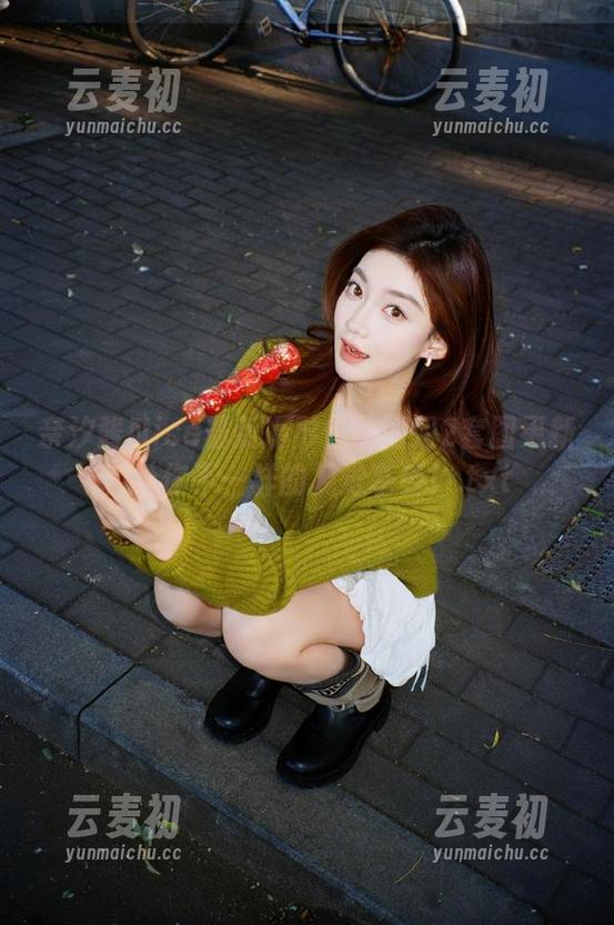 奈汐酱Nice最新摄影作品姐姐2套图更新，给你不一样的视觉享受！.txt