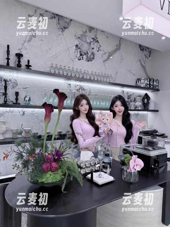 微密圈 - 一看就停不下来的奶宝妹纸长腿高清原图，打破你对腿的认知！.txt