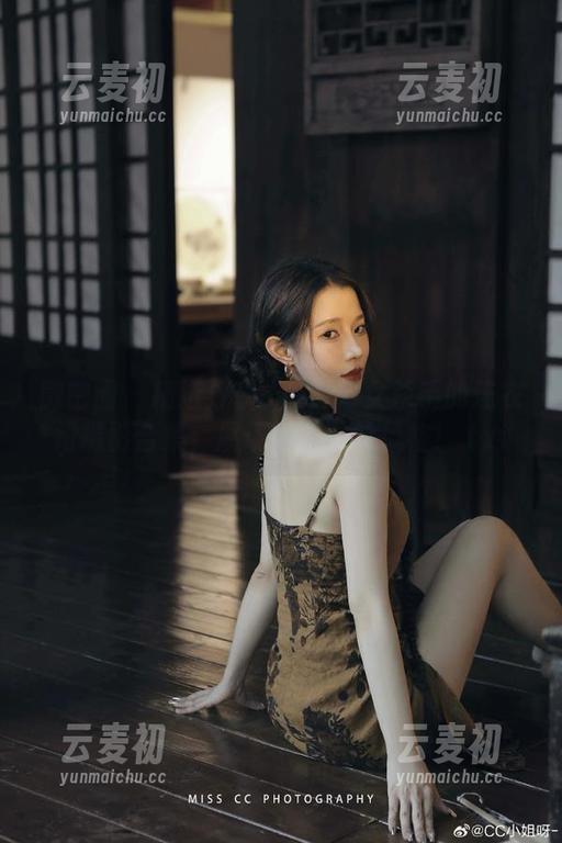 微密圈 - 精选分享：好H好女杀手的连衣裙摄影合集，展现她的独特风格！.txt
