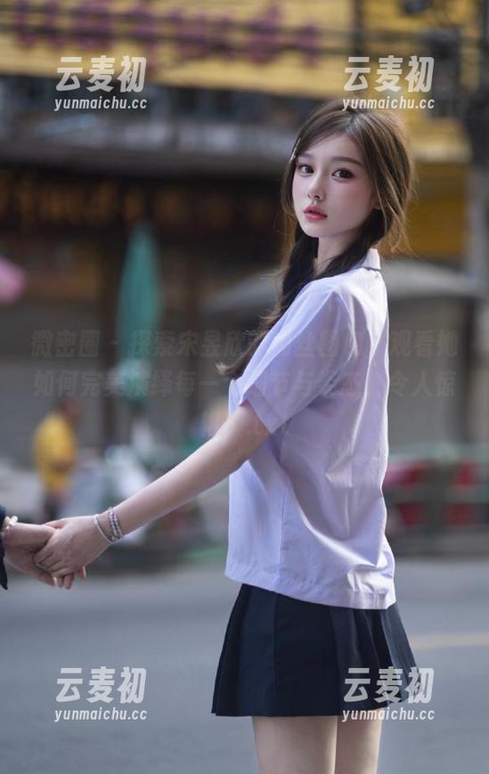 微密圈 - 探索宋昱欣的肉丝图包，观看她如何完美演绎每一个细节与姿态，令人惊艳！.txt