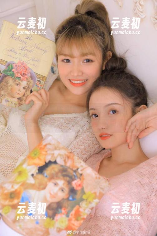 微密圈 - 小玉吃果冻泳装写真合集，精选施展独特魅力与风格的美丽瞬间.txt