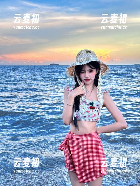 尤果网 - 李焱办公室的瞬间：高清套图捕捉她职场中的每一个动人时刻！.txt