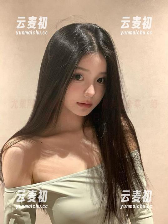 尤果网 - 网盘独享：杨晨晨美足合集，绝对让你心动不已！.txt