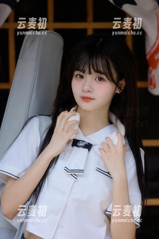 尤果网 - 栗子少女写真集锦：海量原图等你下载，尽情领略青春的无限可能！.txt