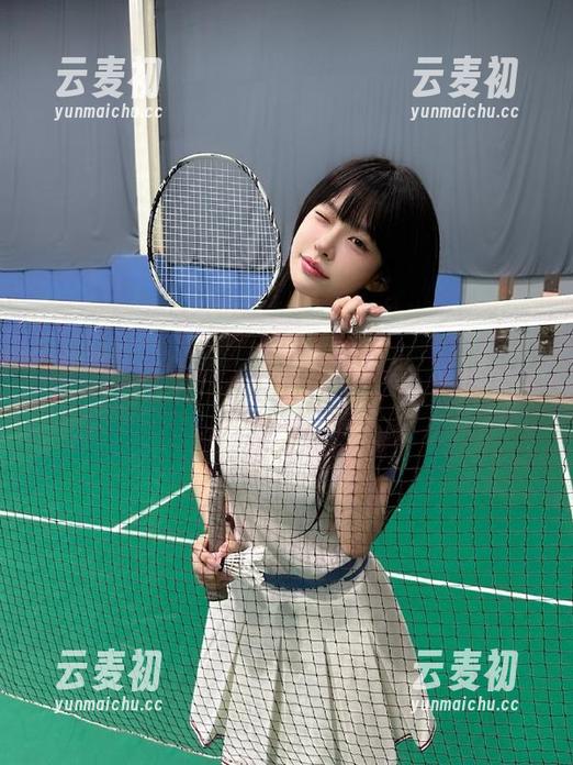 尤果网 - 米妮美腿写真更新合集，感受她纤细腿部的无限诱惑！.txt