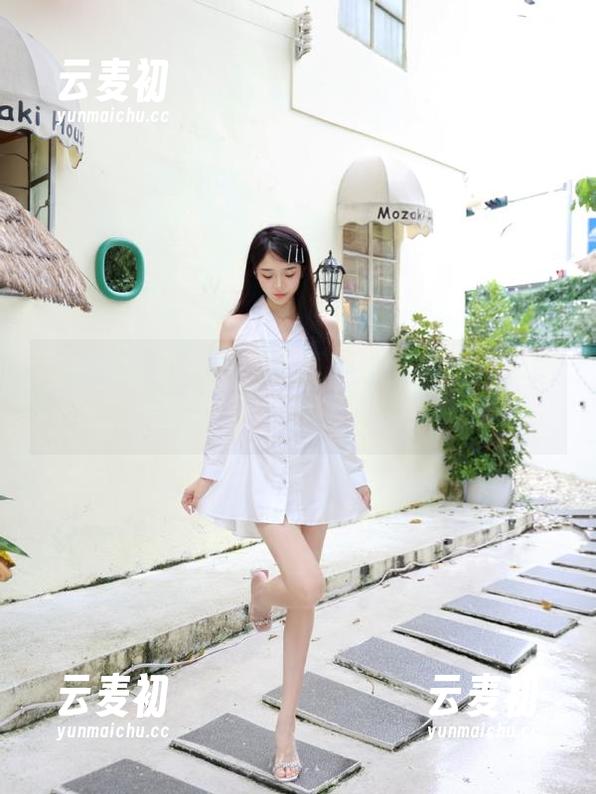 尤果网 - 限时免费！黛斯羽圣诞写真套图，快来下载欣赏这份唯美纪念！.txt