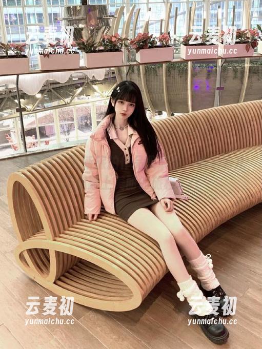 尤物馆 - 最新旅拍作品集展示：韩冰冰儿带你踏上美丽的旅程.txt