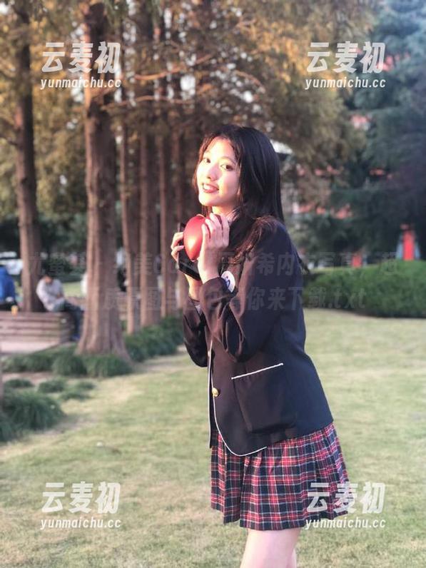 尤蜜荟 - 绝美Carol周妍希内衣写真，超高画质原图与图包等你来下载.txt