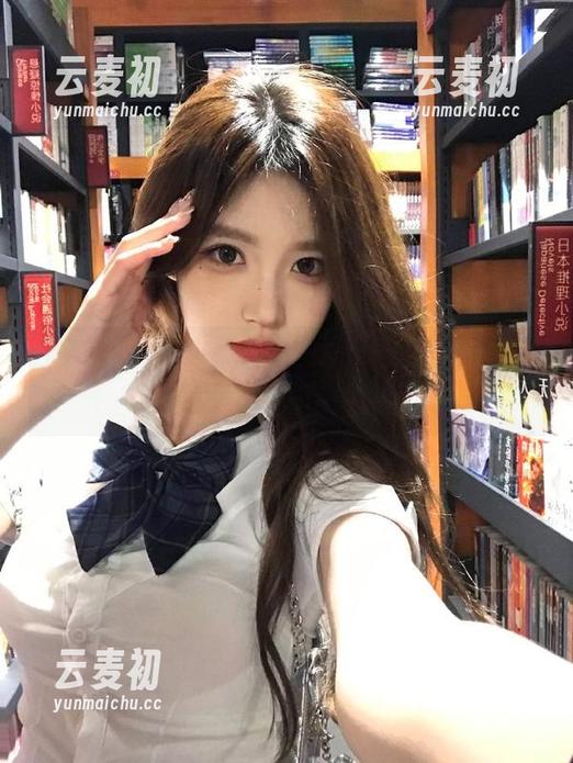 尤蜜荟 - 精选娜娜TINA双马尾图包，为什么她的双马尾总让人想笑？.txt