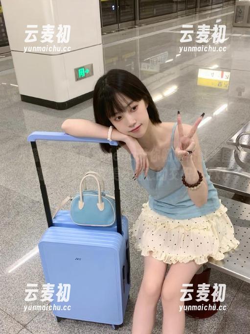 尤蜜荟 - 娜露Selena带你畅游浴缸美图资源，陶醉于唯美与创意的交织！.txt