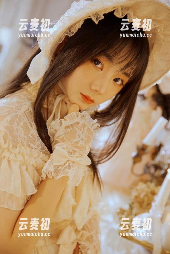 推女神 - 王雨纯的JK写真福利大揭秘：每一帧都在诉说青春的故事.txt