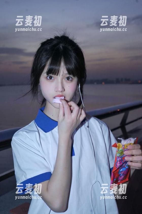星颜社 - 福利来袭！唐思琪的御姐写真图包等你获取，超值不容错过！.txt
