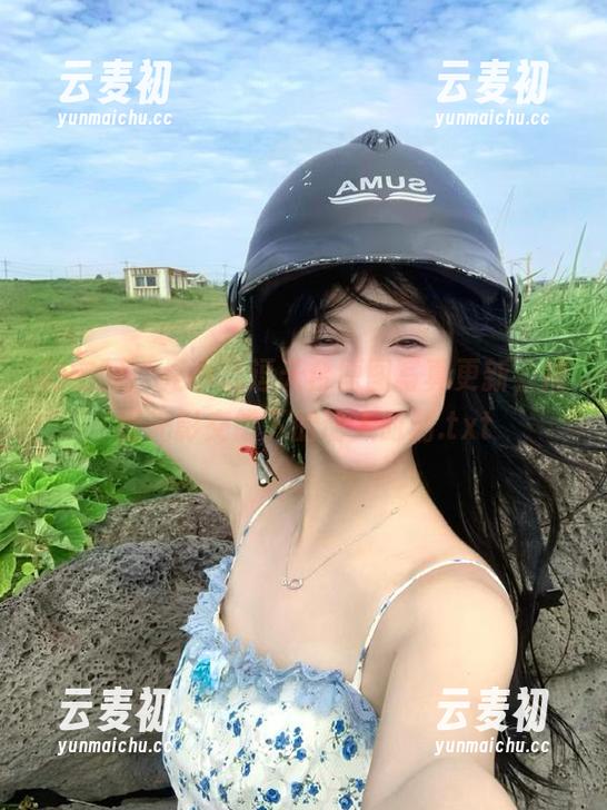 微密圈 - 是小逗逗天台原图写真更新，捕捉光影交错下的动人时刻.txt