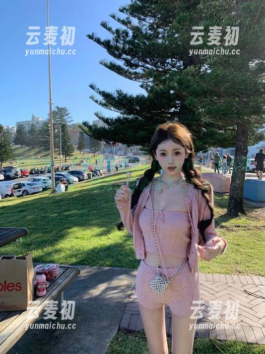 微密圈 - 罗曼蒂克果儿Victoria：肉丝美图合集，绝对让你心动不已！.txt