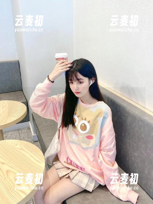 果团网 - 妲己_Toxic最新海边写真分享，惊艳与自然完美交融的时刻.txt