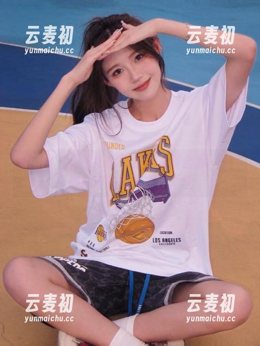 果团网 - 细腻陈秋雨裸足写真合集：走入她心中的唯美世界.txt