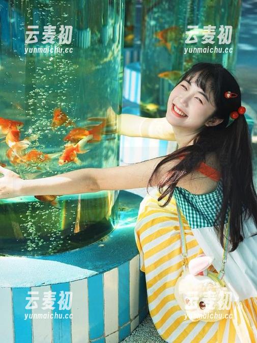 梦丝女神 - 刘诺全新睡衣写真最新图库，捕捉她生活中的每一份温情与魅力.txt