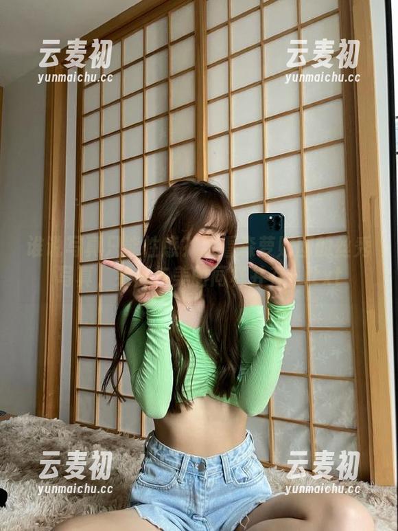 谁说写真只能性感？观看森萝财团的丝秀写真，笑声与美丽同样并存！.txt