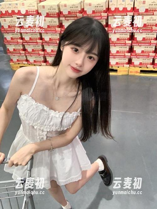 早安，这里是森萝财团的朝露02E4K写真图库，等你来观看！.txt