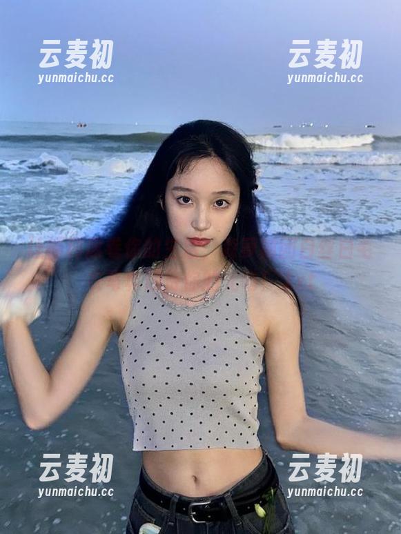 让福利席卷你的生活，森萝财团白丝白毛衣写真期待你的光临！.txt