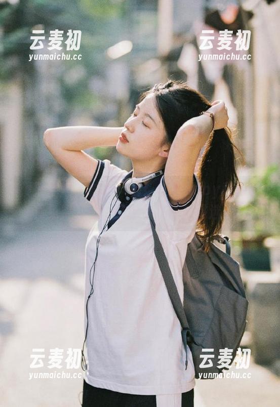 模范学院 - 独特风情！佟蔓baby和服写真免费下载，多款作品随你挑选.txt