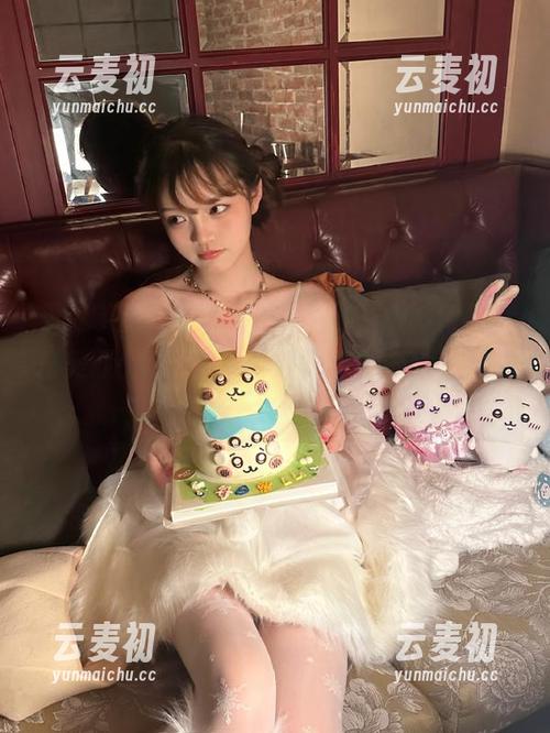 模范学院 - “栗子Riz夏日”摄影作品，精美原图和无限资源，分享每一段夏季故事！.txt