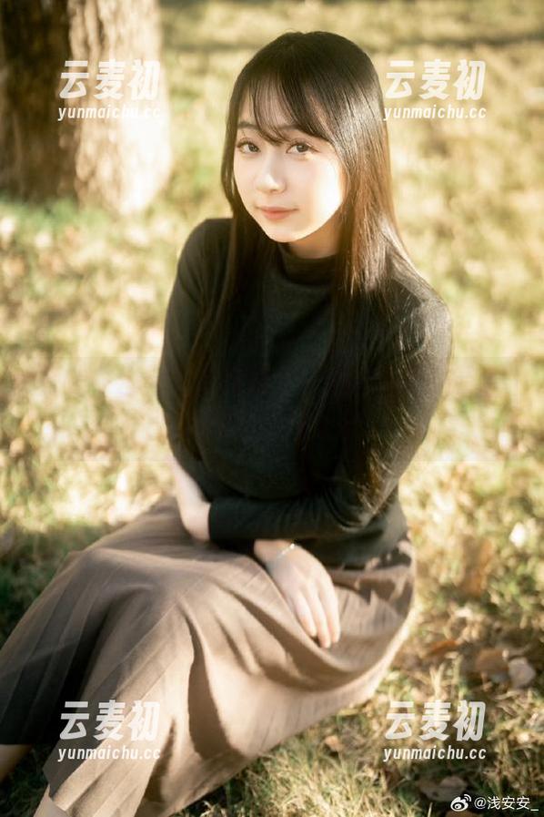 浅安安水手服写真精选，独特风格成就魅力图库之旅.txt