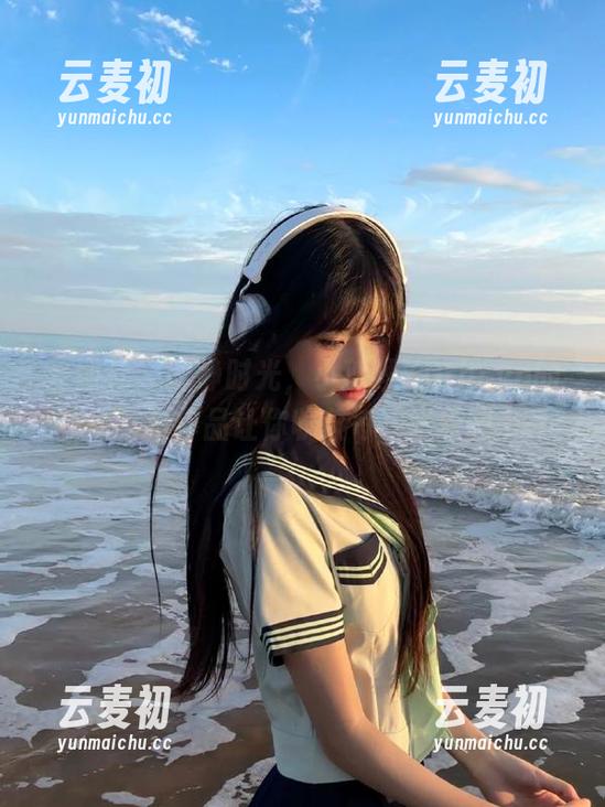 爱蜜社 - 幽静时光，小狐狸Kathryn的秘书写真作品让你收获每一张原图.txt