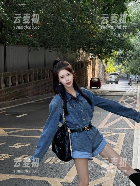 爱蜜社 - 看瑞妤如何在泳装写真中绽放魅力，极致图片带给你视觉盛宴.txt
