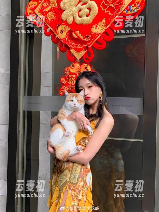 瓦斯塔亚小龙虾的女仆cos作品竟然能激起如此疯狂的热潮！.txt