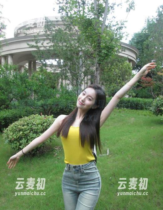 秀人网 - Carol周妍希棉袜写真作品，柔软质感彰显无限魅力，展现生活中的小确幸！.txt