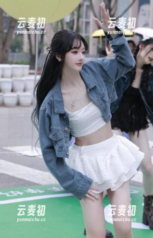 秀人网 - Egg尤妮丝护士写真福利图片，探索她在护理行业中的独特魅力与风采.txt